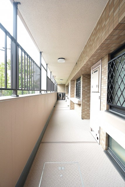 クリオ高田馬場壱番館　共有廊下
