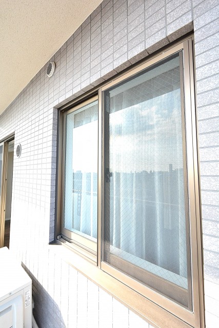 三軒茶屋シティハウス　4.7帖ベッドルームの窓