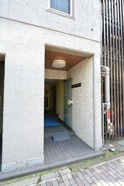 三軒茶屋サンハイツ　エントランス