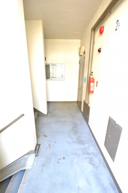 ダコタ西荻　廊下