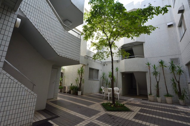 クレール荻窪　中庭