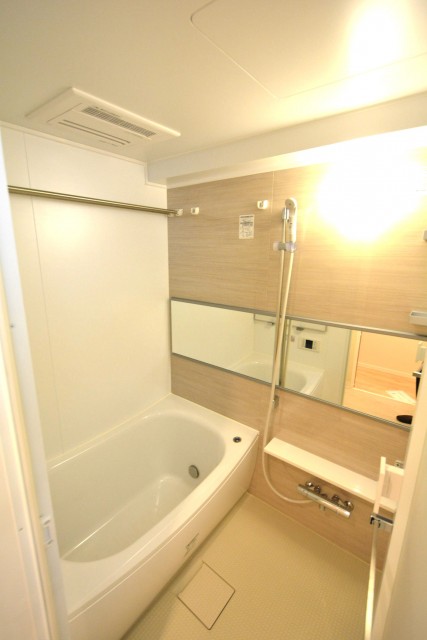 朝日プラザ梅ヶ丘　浴室　302