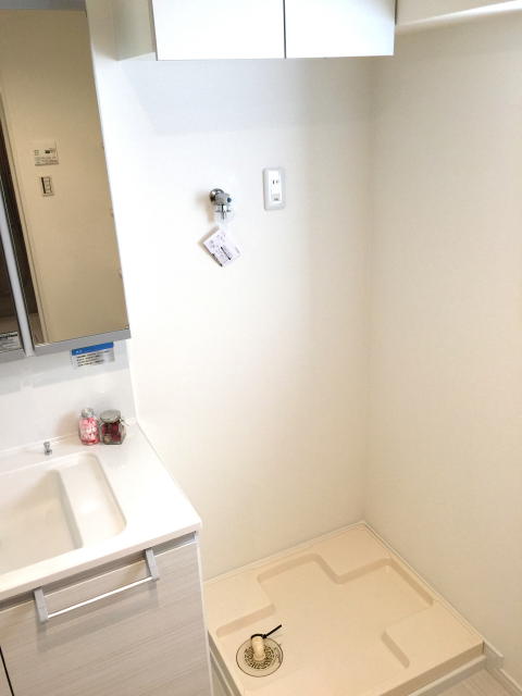 北大塚ハイツ　洗濯機置場