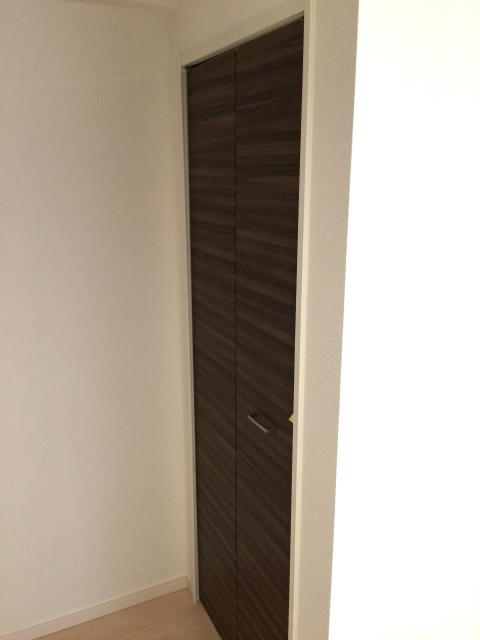 馬事公苑前住宅　洗濯機置場