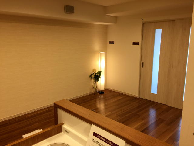 クレアール余丁町　リビングダイニングキッチン