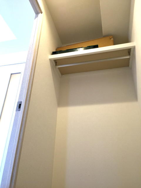 クレアール余丁町　ウォークインクローゼット