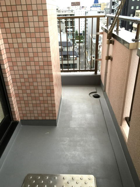 パロス新富町　バルコニー