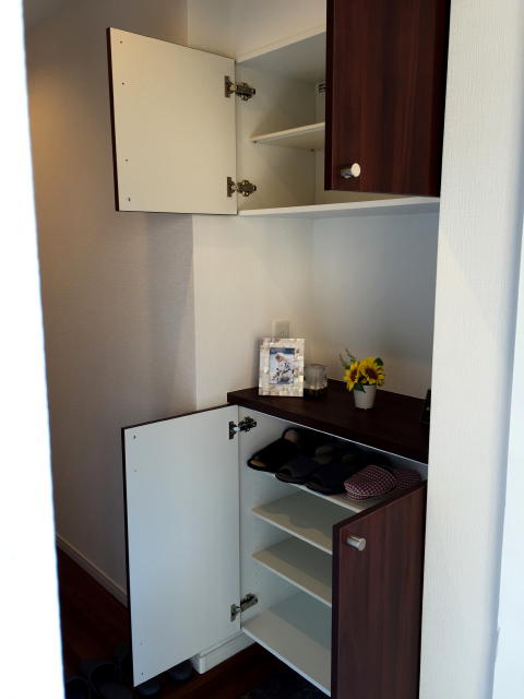 シティハウス西大久保　シューズボックス