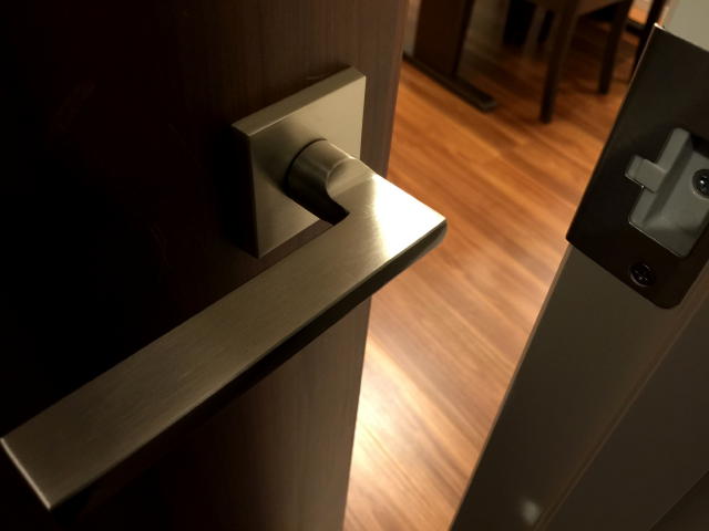 シティハウス西大久保　リビングダイニングキッチンへ