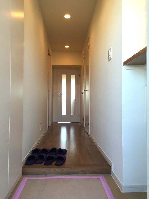 日商岩井方南町マンション　玄関