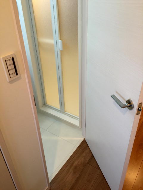 日商岩井方南町マンション　洗面室