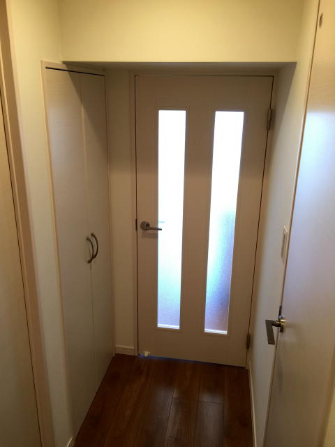 日商岩井方南町マンション　廊下