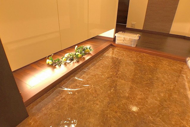 月島リバーハウス 玄関