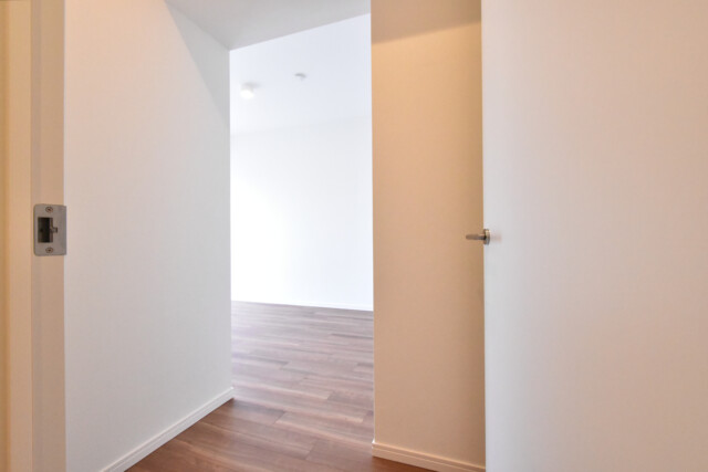 三軒茶屋シティハウス 洋室1