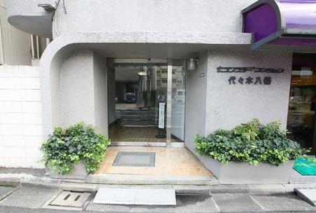 セブンスターマンション代々木八幡　エントランス