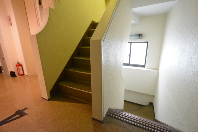 藤和青葉台コープ 玄関