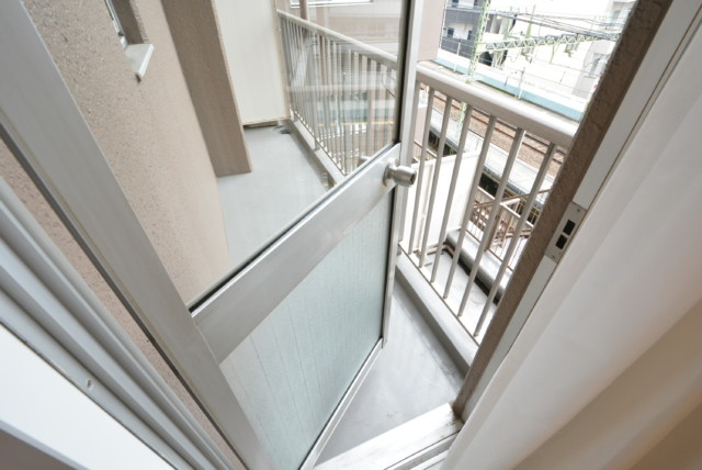 メガロン御殿山 DKバルコニー