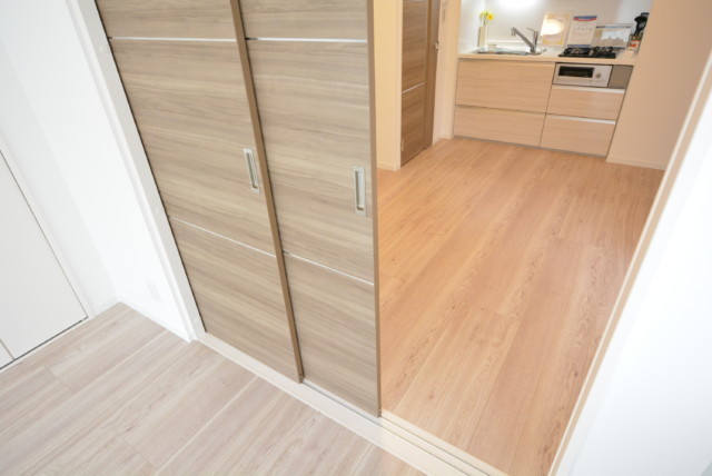 メガロン御殿山 DK+洋室