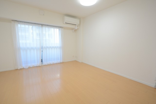 ヴェラハイツ浜町 洋室