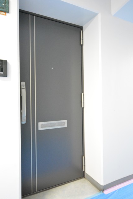 メガロン御殿山 玄関