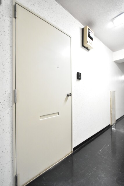 千石明穂ハイツ 玄関