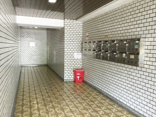 グレース市ヶ谷　エントランス