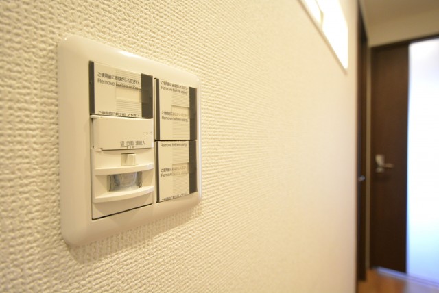 協栄メゾン代々木 玄関