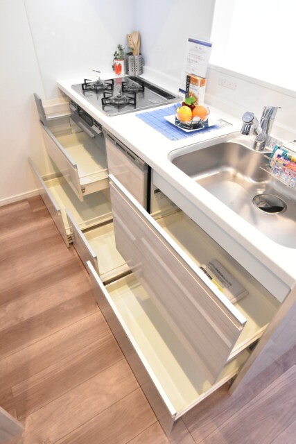 グローリア初穂新宿Ⅲ キッチン