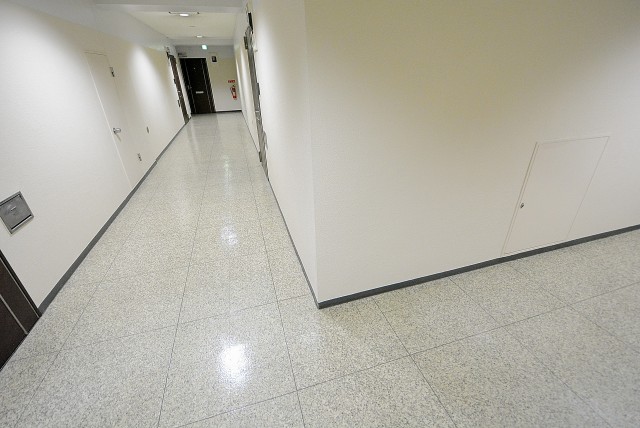 古河松原マンション 内廊下