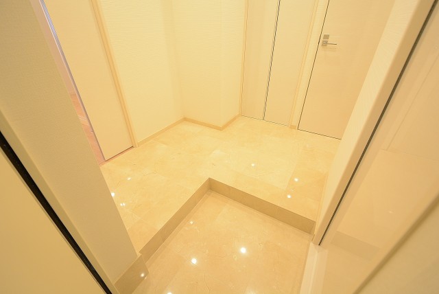 古河松原マンション 玄関