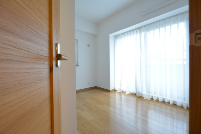 藤和薬王寺ホームズ 洋室2