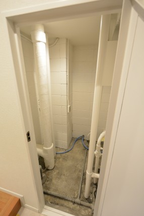 協栄メゾン代々木 玄関