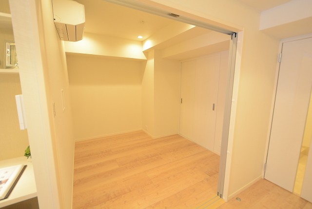 古河松原マンション 洋室①