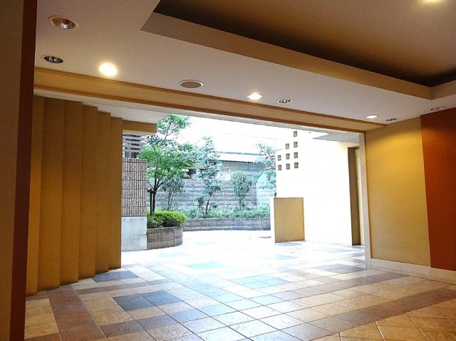 スターロワイヤル南大井　エントランスホール