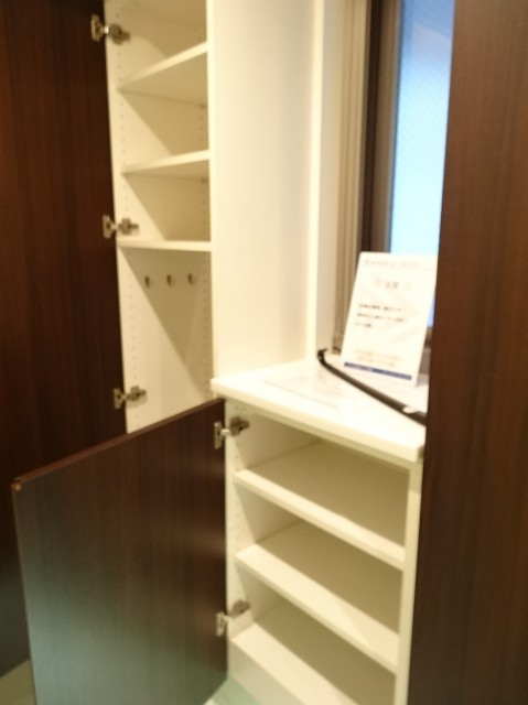 サンウッド尾山台　収納力◎なシューズＢＯＸ