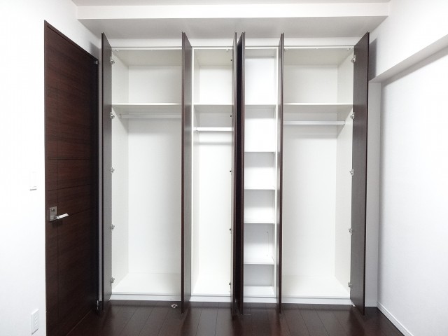 サンウッド尾山台　収納力◎なクローゼット