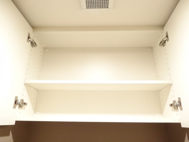 サンウッド尾山台　トイレ収納