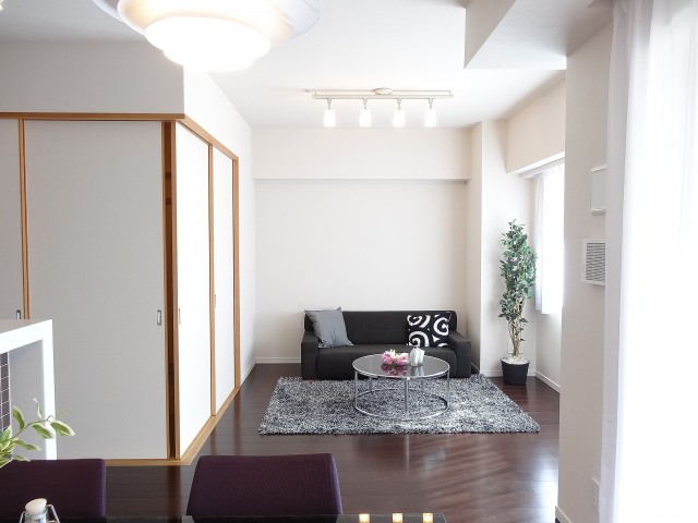 サンウッド尾山台　リビングダイニング約13.1帖