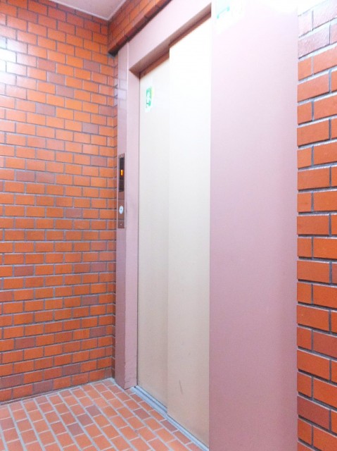 パールハイツ大塚　エレベーター