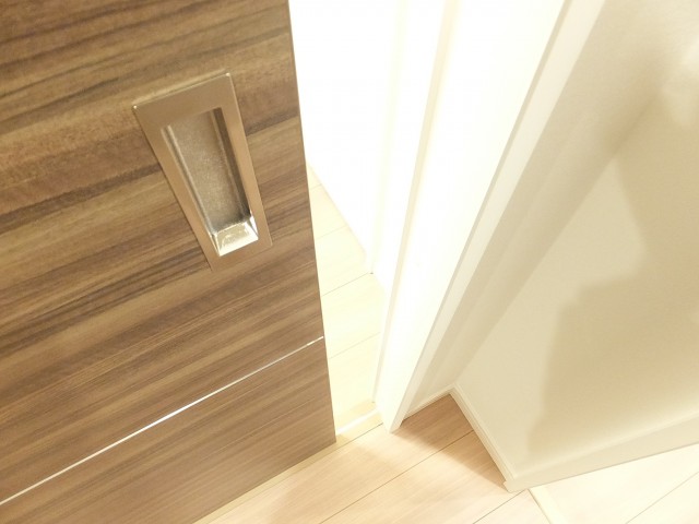 越前堀永谷マンション　洋室扉