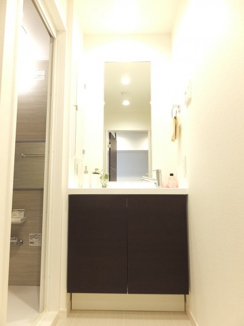 越前堀永谷マンション　洗面化粧台