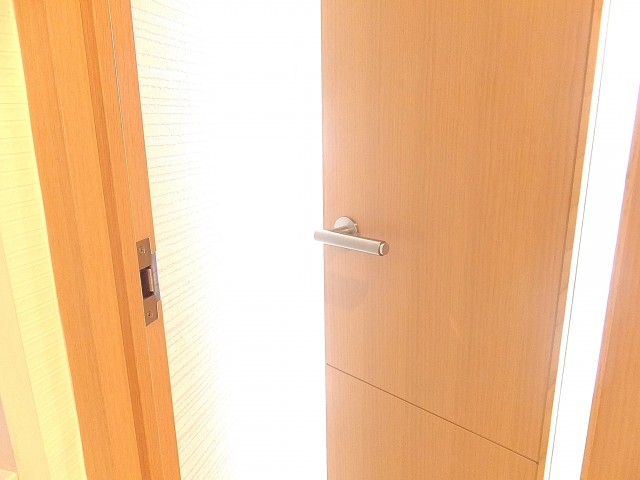 市谷逢坂ハウス　リビングへ！