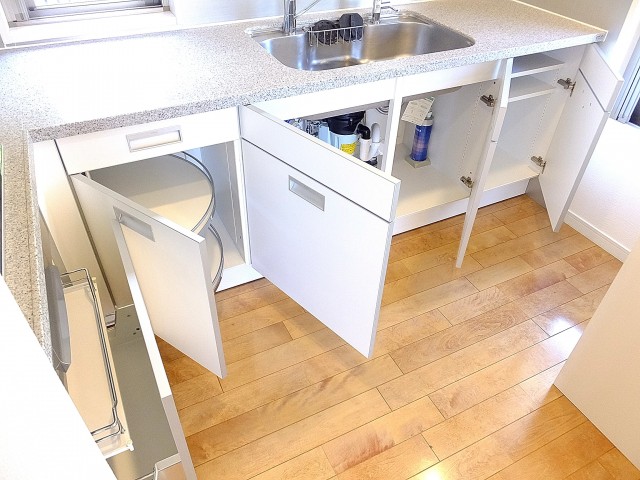 市谷逢坂ハウス　4.7帖の独立キッチン