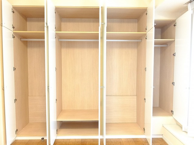 市谷逢坂ハウス　8.0帖ベッドルームのクローゼット