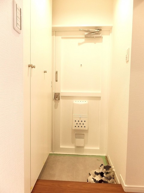 理研不動前ビル　玄関ホール