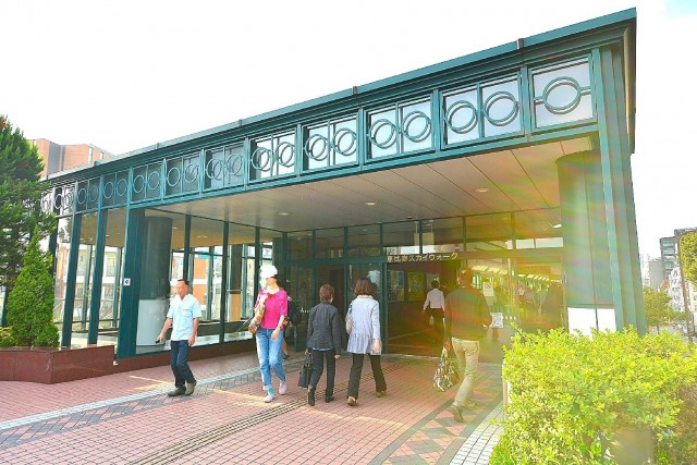 セザール第2目黒三田　動く歩道