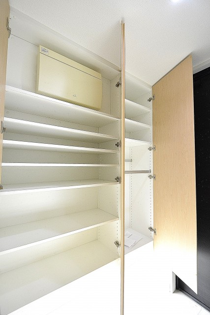 ジェントルエア神宮前　シューズBOX