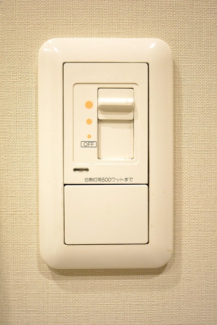赤坂タワーレジデンス　バスルーム調光スイッチ