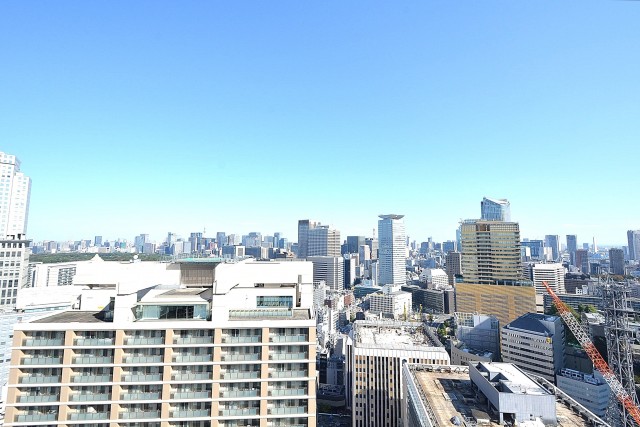 赤坂タワーレジデンス　7.4帖ベッドルームバルコニー眺望