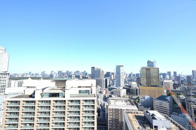 赤坂タワーレジデンス　7.4帖ベッドルームバルコニー眺望